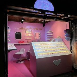 quay nail mini mau hong xinh xan cho khong gian nho