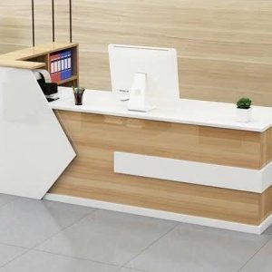 quầy lễ tân chữ L phối màu